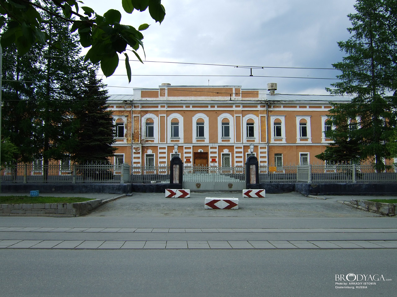 Оровайские казармы, Луначарского 215а, Народной Воли 62, Екатеринбург (Ekaterinburg)